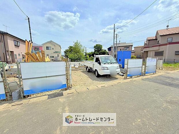 【現地写真】陽当たりや風通しの良さに加え、周辺の街並みや道路状況など現地ならではの住環境もご確認いただけます。現地ご見学や資料のお取り寄せは即日対応可能ですので、ぜひお気軽にお問い合わせください。