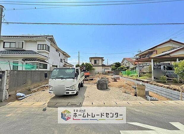 【現地写真】完成してからは見ることのできない、施工方法や構造をしっかりとご確認いただけるのが、建築中の住宅の大きなメリットです。専門知識を持ったスタッフがご説明させていただきます。お気軽にお問い合わせください。