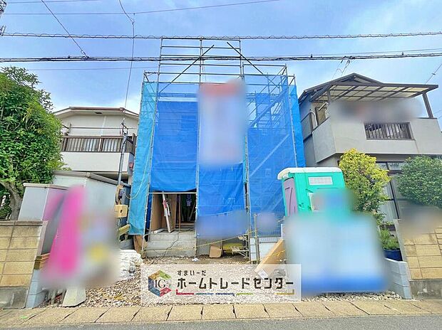 【現地外観写真】モデルハウスのご案内や、仕様や色の説明も細かくさせていただきます。弊社は飯田グループホールディングス唯一の販売専門会社になるので、細部まで説明いたします。もちろん住宅ローンのご相談だけでも大丈夫です。