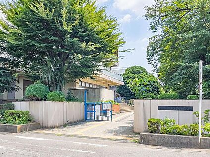越谷市立大沢北小学校 500ｍ(徒歩7分)