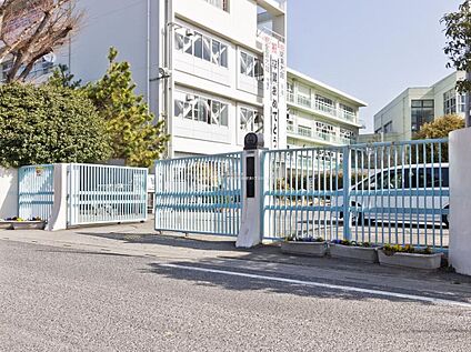 春日部市立春日部中学校 2100ｍ(徒歩27分)