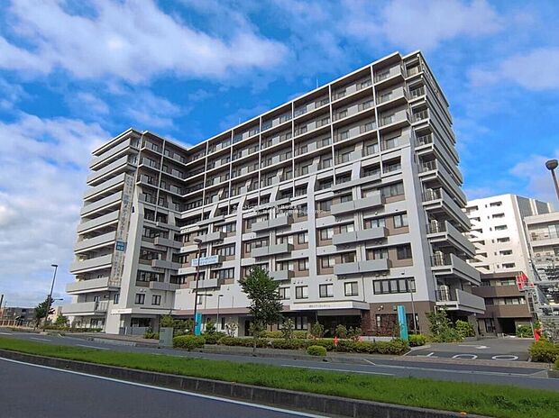 湖街ホスピタル(約3,900m)
