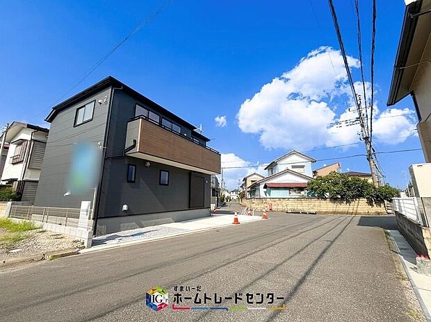【現地外観写真】資料請求やご案内も即日対応いたします♪同じ施工例の物件見学や、完成イメージプレゼンテーションも承っております。どのような建物が建つか、間取りの広さは？など気になる点を一つ一つご説明させていただきます。