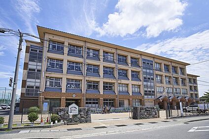 大津市立下阪本小学校 約1600m～1760m(徒歩20分～22分)