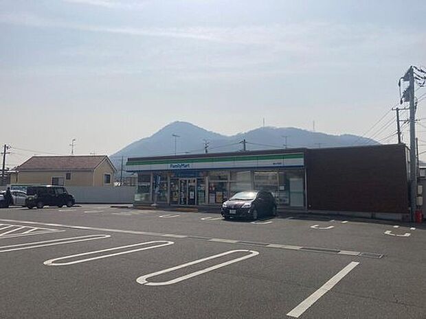 ファミリーマート福山千田店（約700m）