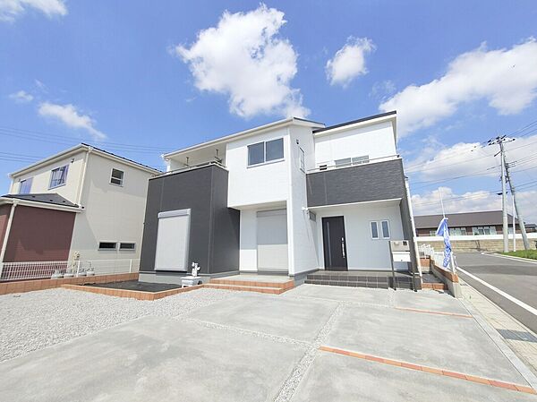 5号棟◆◇飯田グループホールディングス唯一の販売専門会社のホームトレードセンターの社員が直接、当物件をご案内いたします。見学希望、資料請求等、お気軽にお問い合わせくださいませ♪