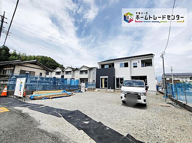 静かな住宅街に佇む、落ち着きのある住まい。程よい距離感が心地よく、穏やかで安心感のある暮らしがここから始まります。◆2026年8月撮影