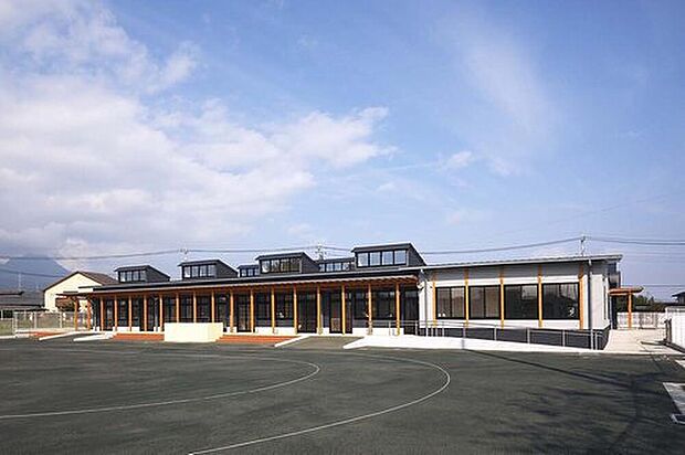 吉岡町第三保育園（約800m）