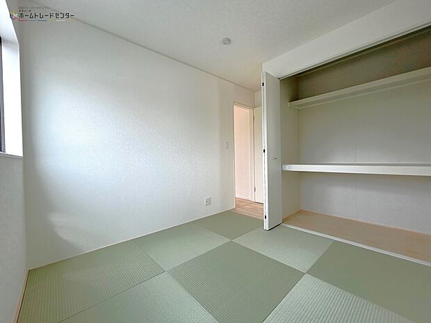 【居室】2号棟◆お昼寝スペースや来客用におすすめの洋風和室♪