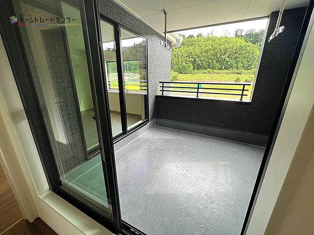 【バルコニー】１０号棟