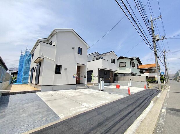 【前面道路含む現地写真】◆平日・お仕事帰りなど、いつでもご案内させていただきます♪気軽にお問い合わせください！