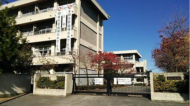 高崎市立大類中学校（約1,700m）