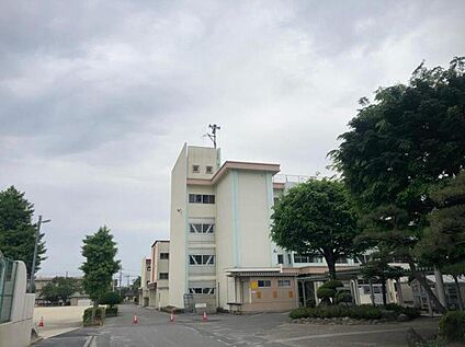 前橋市立荒牧小学校 1100m(徒歩14分)