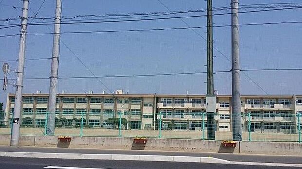 前橋市立南橘中学校（約2,700m）