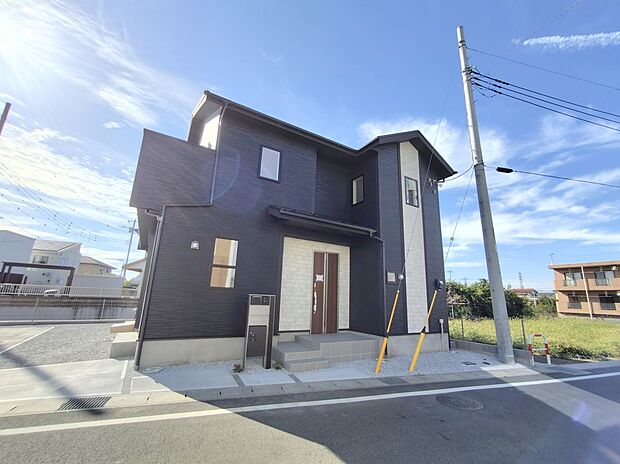 【前面道路含む現地写真】1号棟