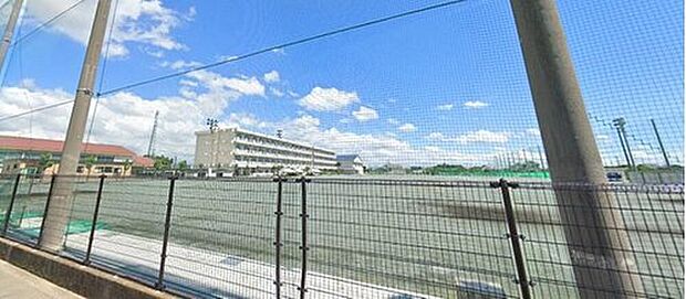 前橋市立明桜中学校（約835m）