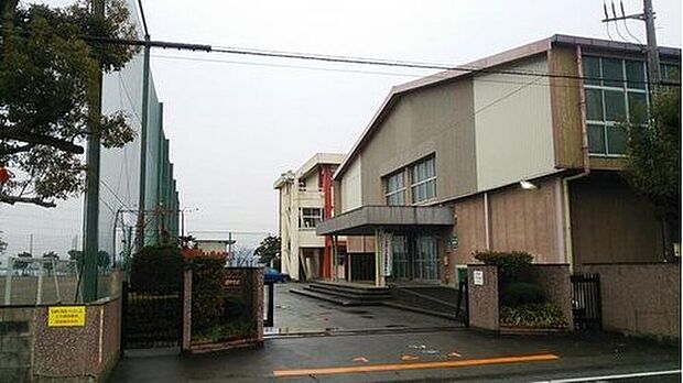 高崎市立長野郷中学校（約1,700m）