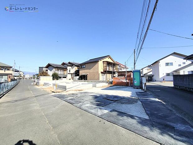 【前面道路含む現地写真】◆耐震構造で地震に強く、次代へ繋ぐ強固な住宅です。