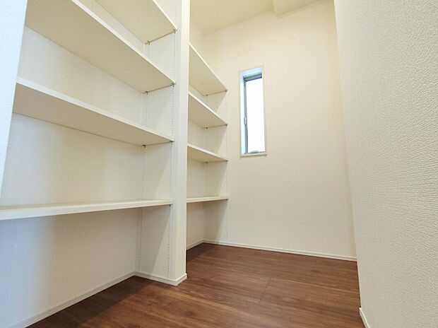 【収納】２号棟