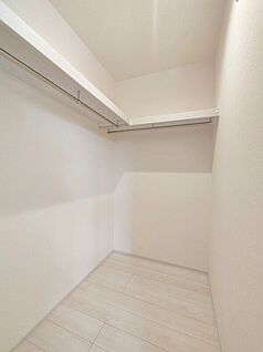 【ウォークインクローゼット】