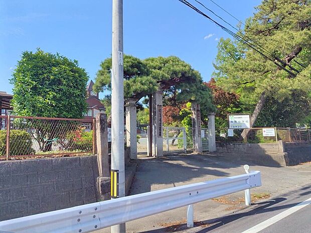 高崎市立箕輪小学校（約1,800m）