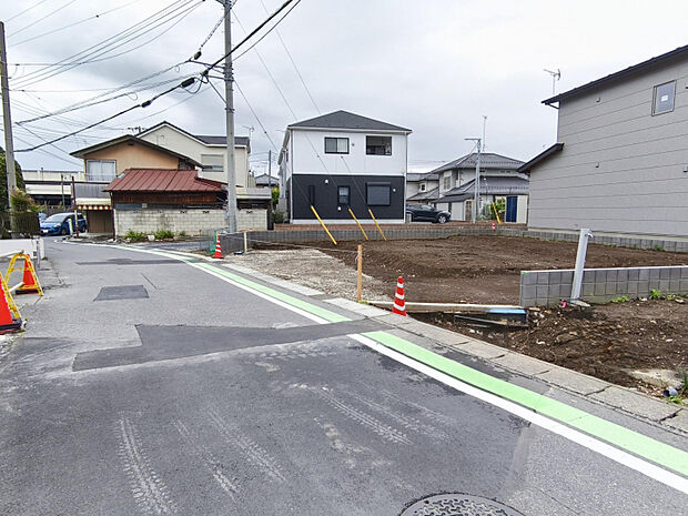 前面道路約4.3m～5.0m公道　