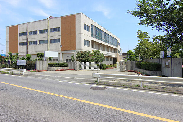 三尻中学校（約1,055m）