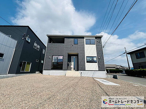 「焼津市飯淵第1」限定1邸です
広々とした角地に堂々の完成となりました。