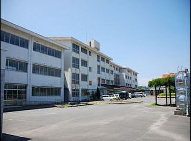 青島北小学校（約1,400m）