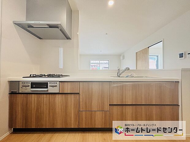 【【設備】システムキッチン】床下収納や一体型浄水器が付きます