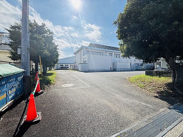 函南町立西小学校（約698m）