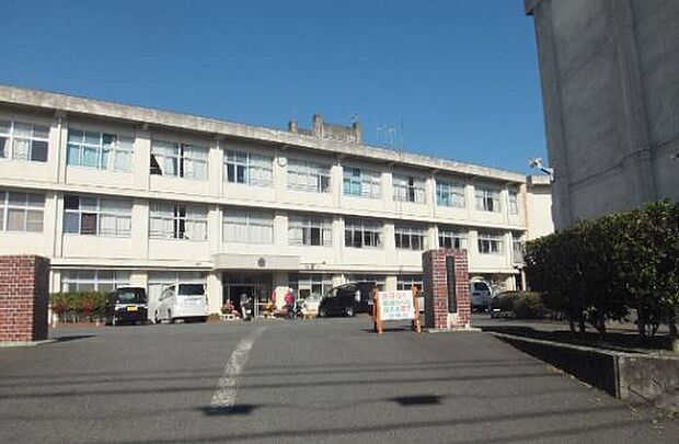 富士根南中学校（約3,500m）