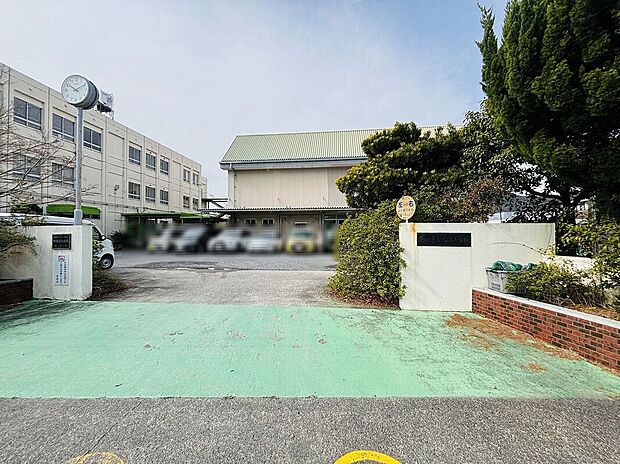 大津小学校（約350m）