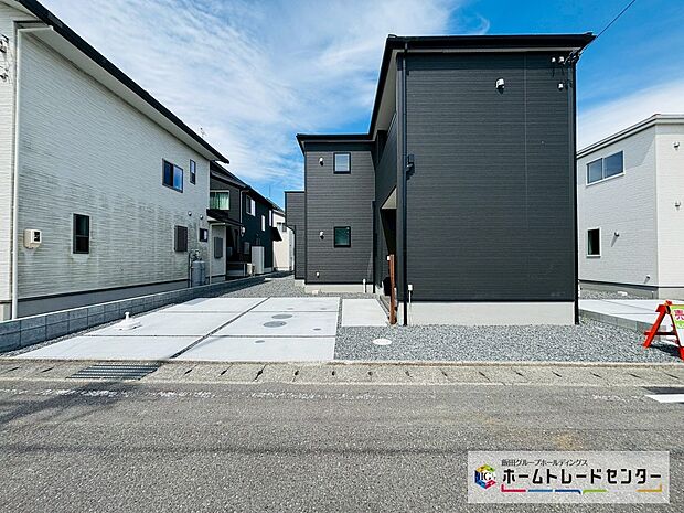 【現地外観写真】３号棟　２洋室それぞれにバルコニーが付く洋室は充実したプライベートルームとなります