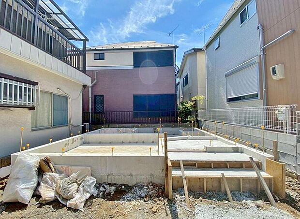 ＪＲ総武線「本八幡」歩19分
都営新宿線「本八幡」歩19分
2線利用可能で都心への通勤・通学がスムーズです！