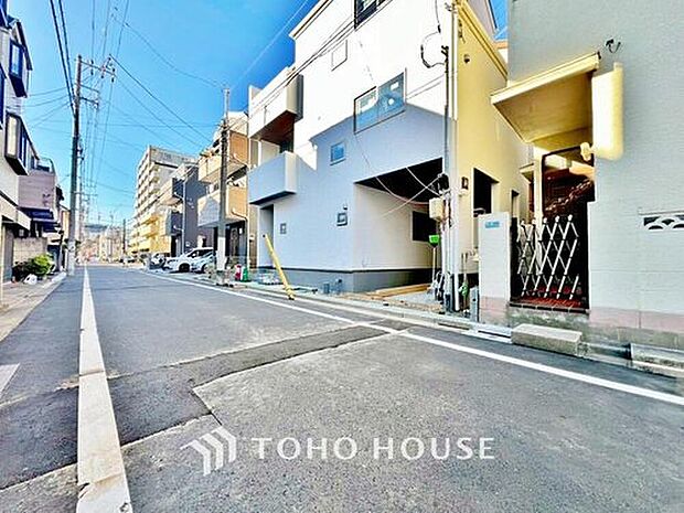 【前面道路含む現地外観写真】お住まい購入に向けての『質問』・『疑問』。具体的に何を準備をして進めたらいいのか?些細な事でも何でも質問して下さい。誰よりも解り易く、安心してお住まいが購入出来るようサポート致します。