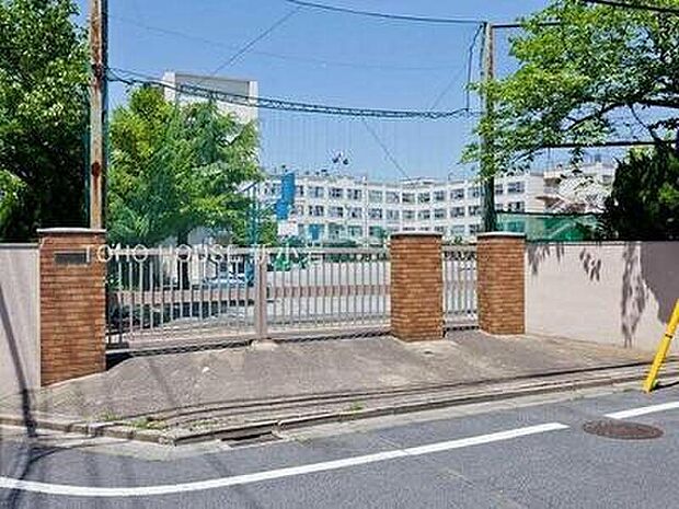 足立区立渕江中学校（約1,130m）