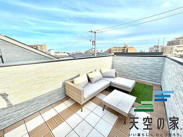 【内観写真】【同仕様】
スカイバルコニーでBBQやプールもできます！