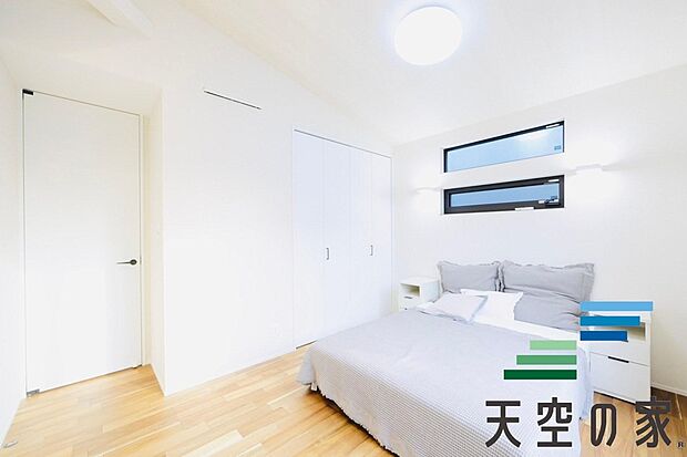 【施工例【内観】】【同仕様】日当たり良好な居室で、風通しも良好です。