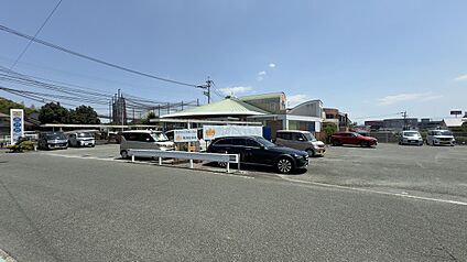 おがた小児科 約650ｍ