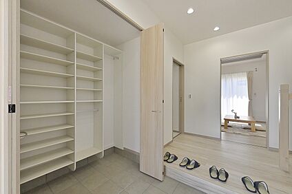 かすみヶ丘（百花園停）4-3号地　玄関