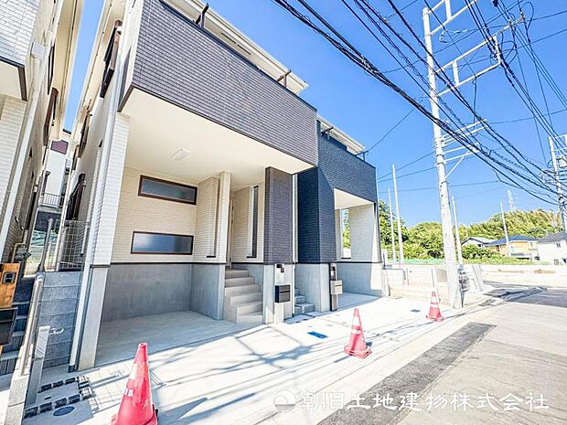 【外観】お部屋の明るさやリビングの広さ、お手持ちの家具の配置など違う視点で見ると新居での家族の過ごし方も感じ取れます