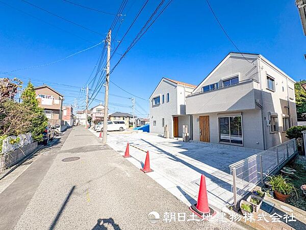 【外観】リビングやお部屋のボリューム感を実際に感じてみて下さい。新しい生活に近づきよりよい環境でのライフワークを応援します