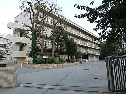 横浜市立保土ヶ谷中学校 1000m(-)