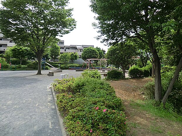 竹山烏森公園(約750m)