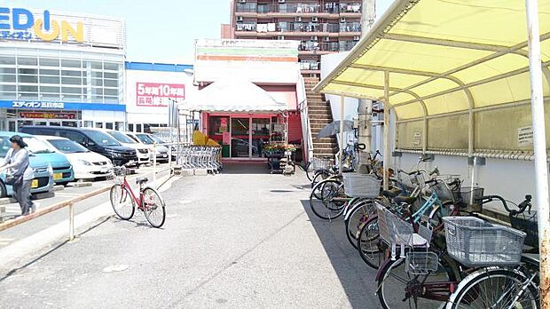 スーパー（約663m）