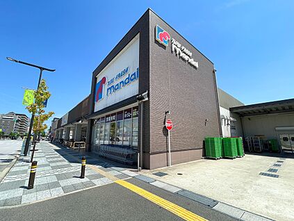 万代長岡天神店 約987ｍ(徒歩13分)