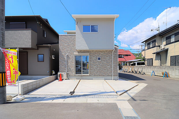 土地32坪&前道6mの角地で開放的です!即ご入居・ご内覧可能です!お気軽にお問い合わせください♪(写真撮影R6.9)