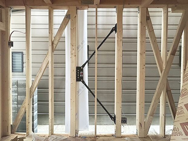 弊社では地震の揺れに効果的な”耐震×制震”ダンパーK3を採用しています。