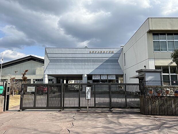 詳徳中学校（約1,589m）